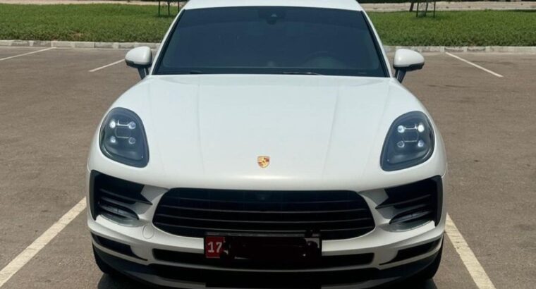 Porsche Macan Gcc full option 2020 For sale in go