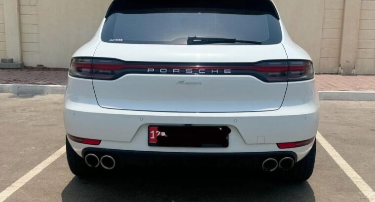 Porsche Macan Gcc full option 2020 For sale in go