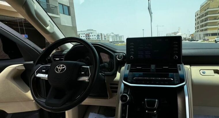 Toyota Land cruiser GXR twin turbo 2022 Gcc for s