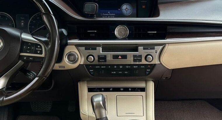 Lexus Es350 full option 2016 usa imported for sa