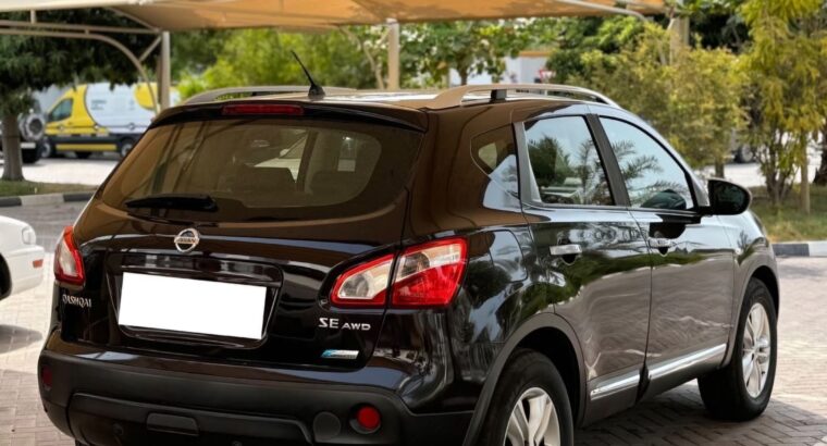 Nissan Qashqai 2014 Gcc full option for sale