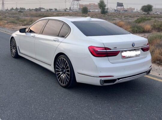 BMW 750LI xdrive master class 2016 Gcc for sale