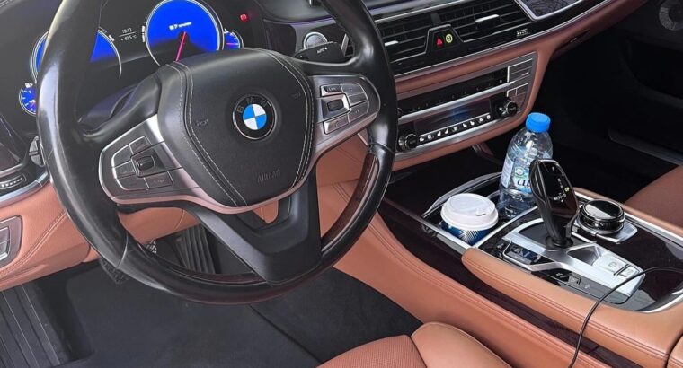 BMW 750LI xdrive master class 2016 Gcc for sale