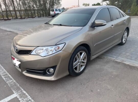 Toyota camry SE 2013 Gcc for sale