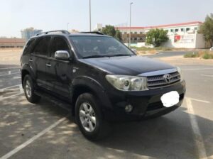 Toyota Fortuner SR5 full option 2011 Gcc for sale