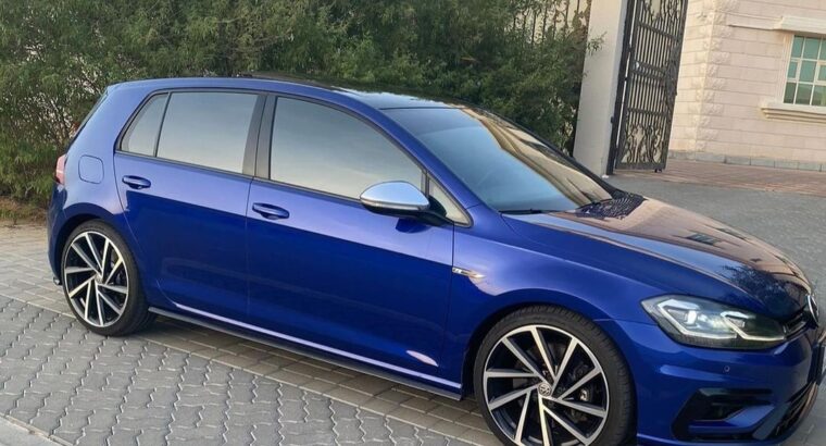Volkswagen Golf R full option 2019 Gcc for sale