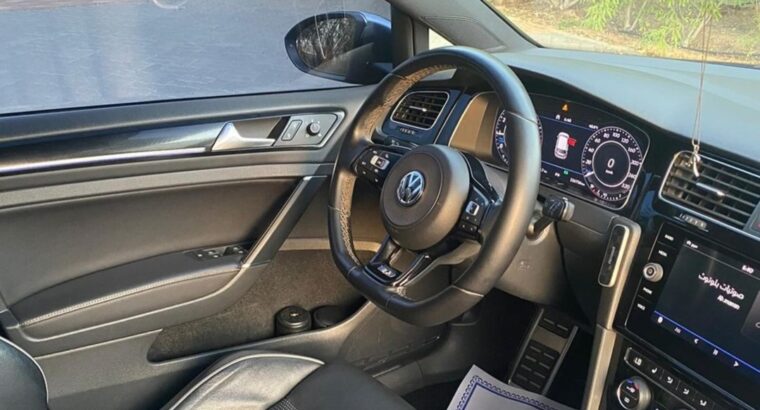 Volkswagen Golf R full option 2019 Gcc for sale
