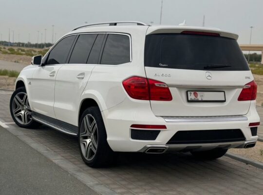 Mercedes GL500 AMG full option 2015 for sale