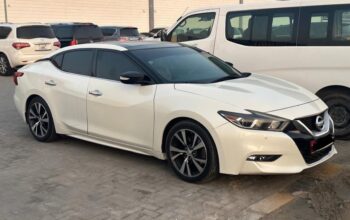 Nissan Maxima SV 2017 Gcc full option for sale