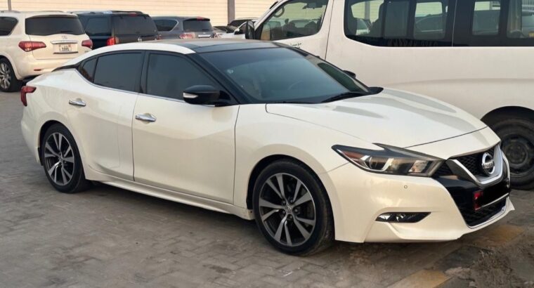 Nissan Maxima SV 2017 Gcc full option for sale