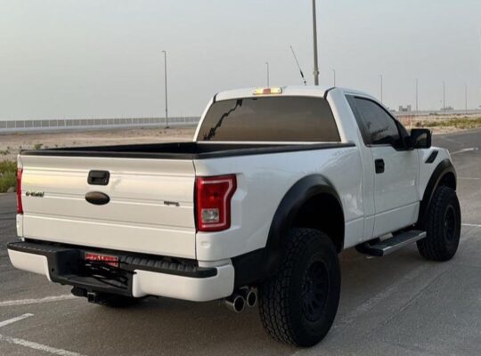 Ford F150 coupe 2011 Gcc in good condition for sa