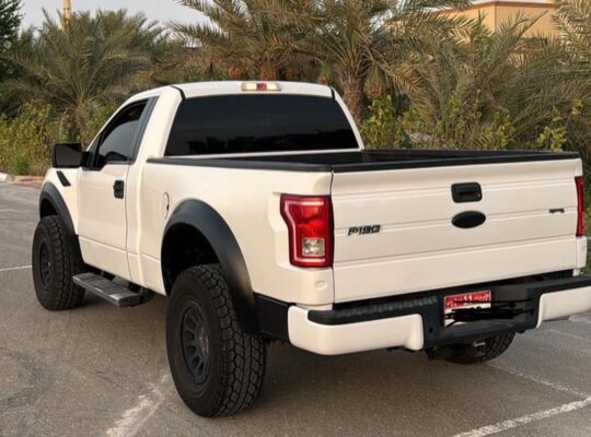 Ford F150 coupe 2011 Gcc in good condition for sa