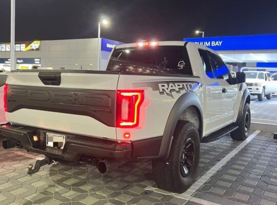 Ford F150 Raptor 2018 mid option for sale