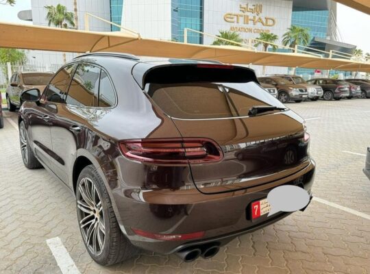 Porsche Macan GTS 2017 Gcc in perfect condition