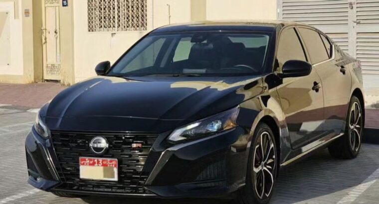 Nissan altima SR full option 2023 USA imported