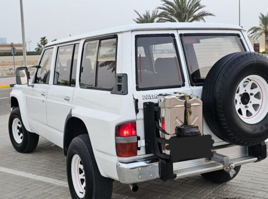 Nissan patrol base option 1994 for sale