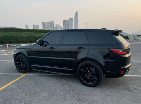 Range Rover sport SVR 2016 Gcc for sale