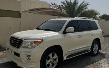 Toyota Land cruiser GXR V8 full option 2015 Gcc