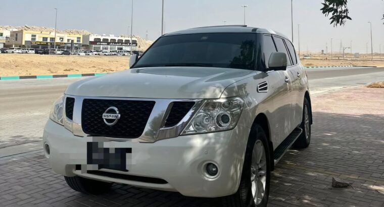 Nissan patrol platinum 2010 full option for sale