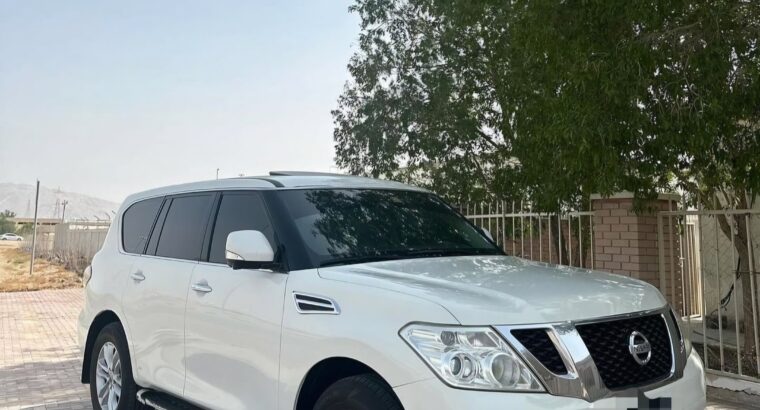 Nissan patrol platinum 2010 full option for sale