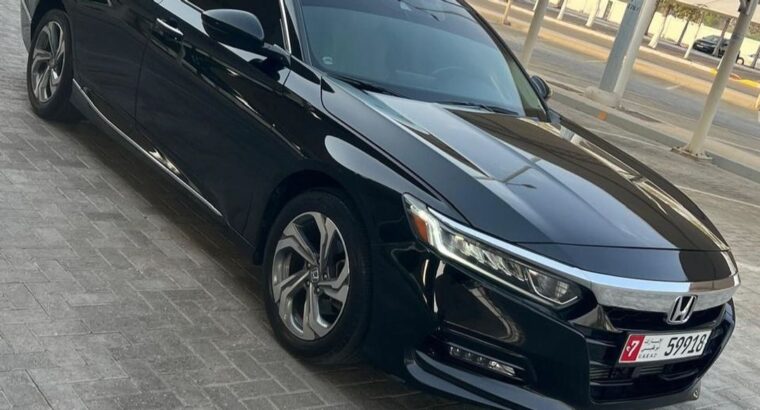 Honda Accord 2018 Gcc base option for sale