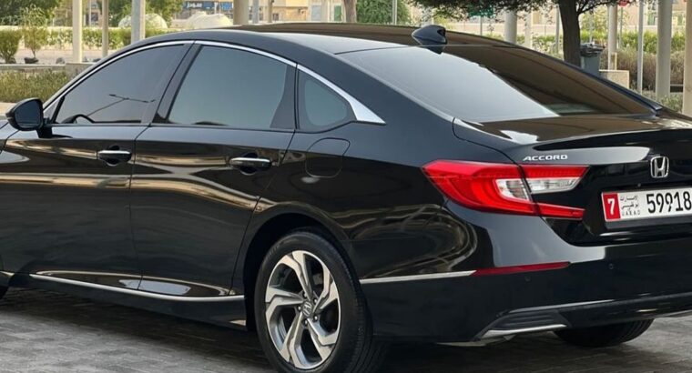 Honda Accord 2018 Gcc base option for sale