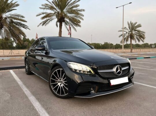 Mercedes C200 full option 2019 Gcc for sale