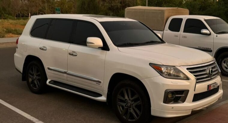 Lexus LX570 full option 2014 Gcc for sale