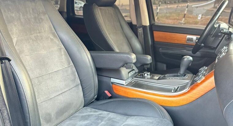Range Rover sport HSE 2012 Gcc in good condition