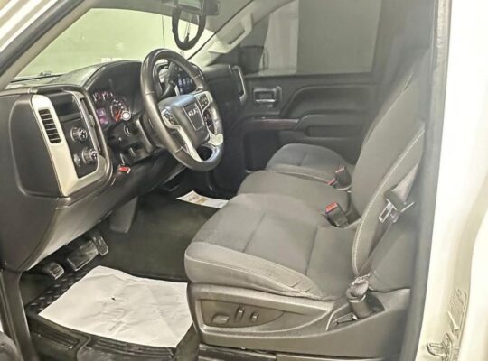 Gmc sierra SLE coupe 2016 Gcc for sale