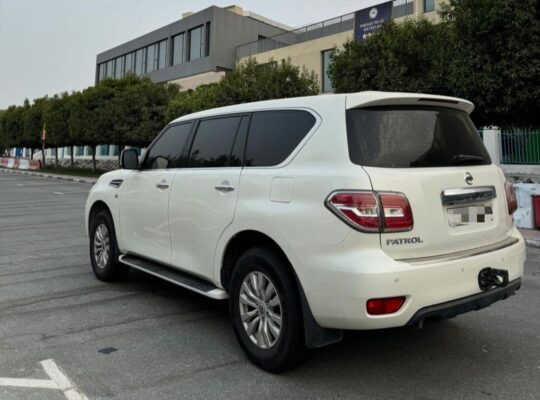 Nissan patrol SE 2015 in good condition