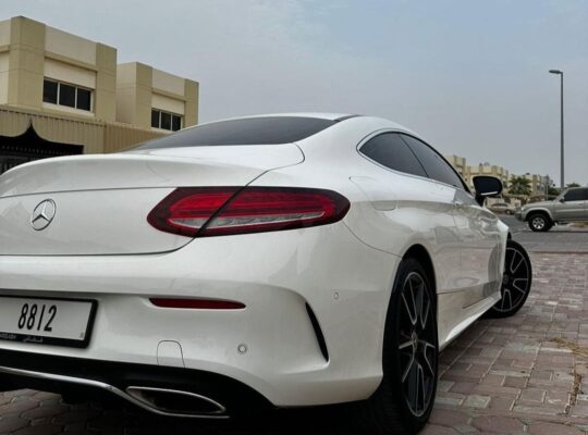 Mercedes C200 coupe full option 2019 Gcc for sale