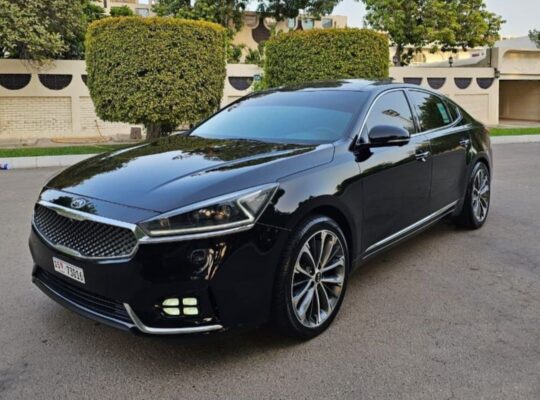 Kia Cadenza 2017 full option Gcc for sale