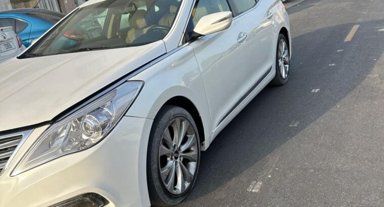 Hyundai Azira 2014 in good condition USA imported