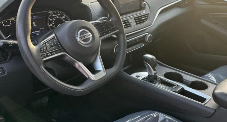 Nissan altima S 2020 base option usa imported