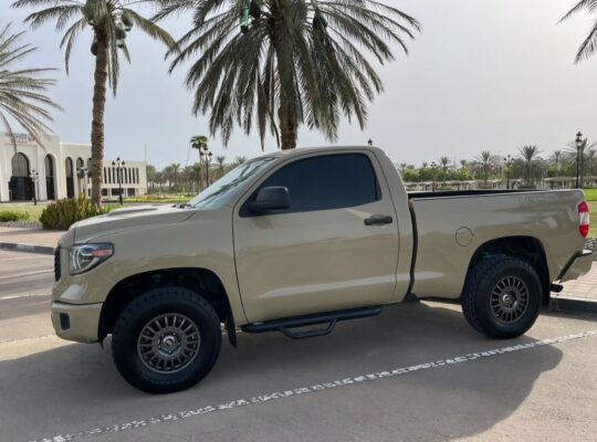 Toyota Tundra 5.7 coupe 2017 USA imported for sal