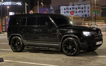 Land rover defender 2023 in perfect condition