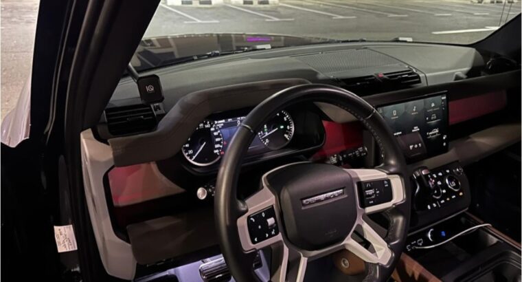 Land rover defender 2023 in perfect condition