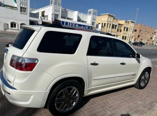 Gmc Acadia Denali 2012 Gcc full option