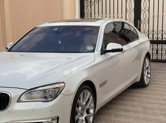 BMW 750LI full option 2015 Gcc in good condition