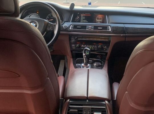 BMW 750LI full option 2015 Gcc in good condition