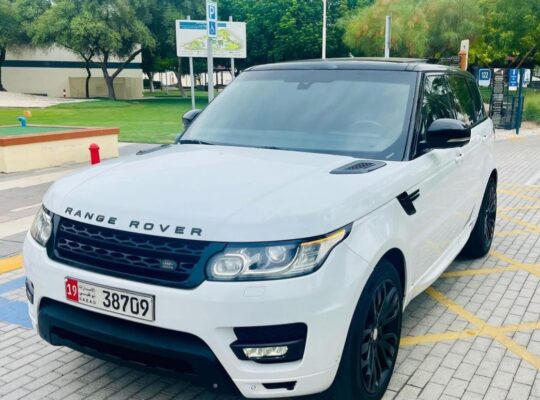 Range Rover sport SE 2014 Gcc in good condition