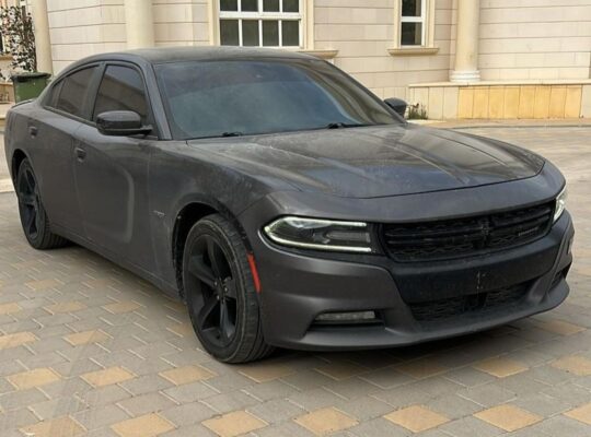 Dodge charger R/T 2017 Gcc in good condition