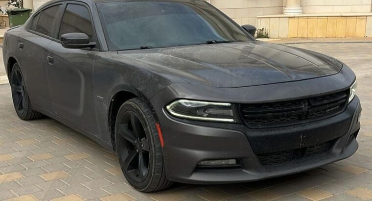 Dodge charger R/T 2017 Gcc in good condition