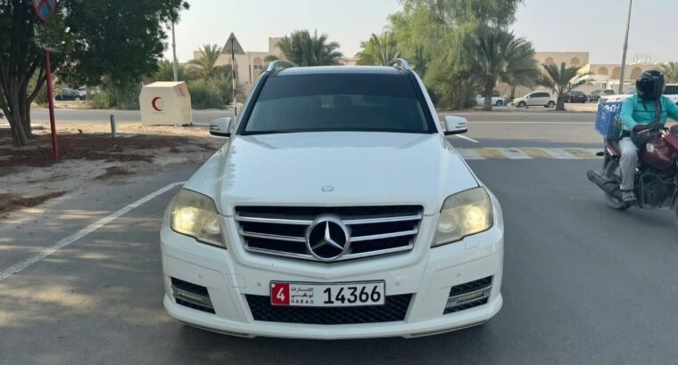 Mercedes GLK 300 full option 2010 Gcc for sale