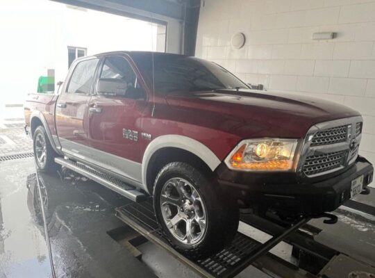 Dodge Ram 1500 full option 2014 Gcc for sale