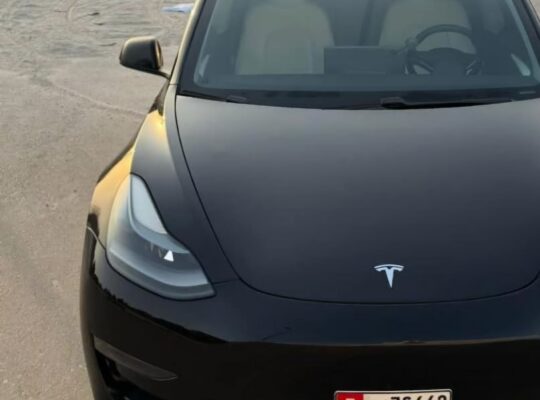 Tesla model 3 perfect 2021 Gcc for sale