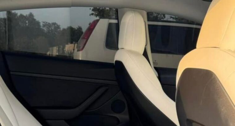 Tesla model 3 perfect 2021 Gcc for sale