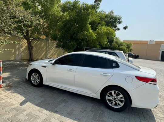 Kia optima 2017 Gcc in good condition