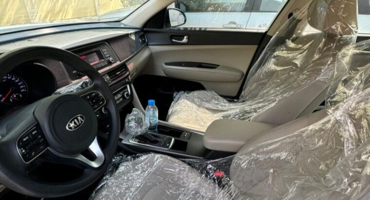Kia optima 2017 Gcc in good condition